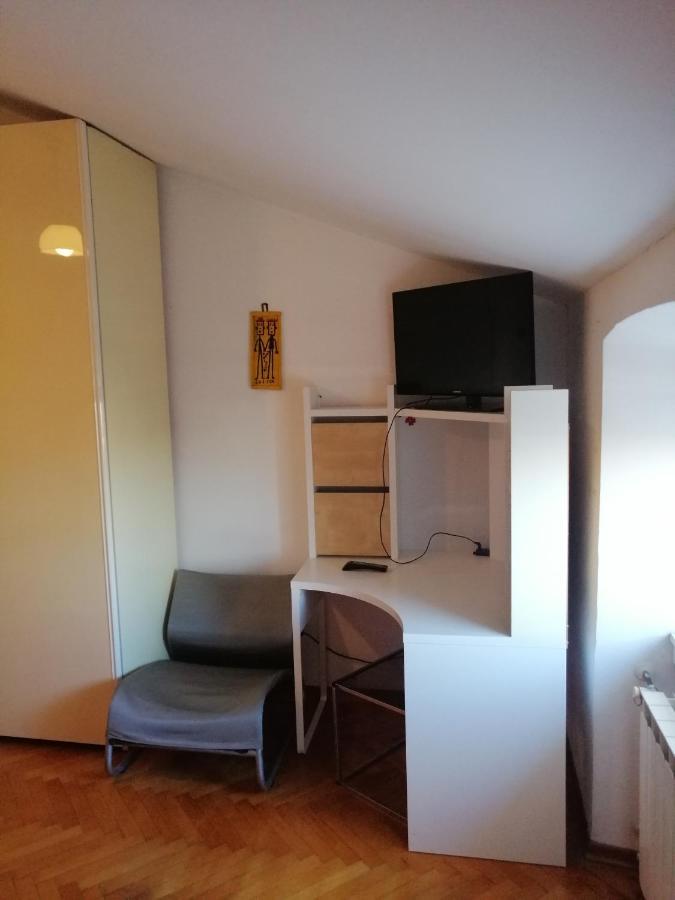 Apartment Kandler - Spacious And Confortable Триест Экстерьер фото