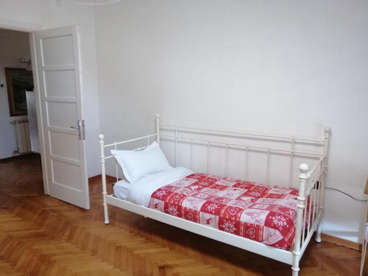 Apartment Kandler - Spacious And Confortable Триест Экстерьер фото