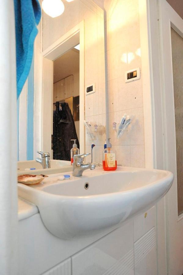 Apartment Kandler - Spacious And Confortable Триест Экстерьер фото
