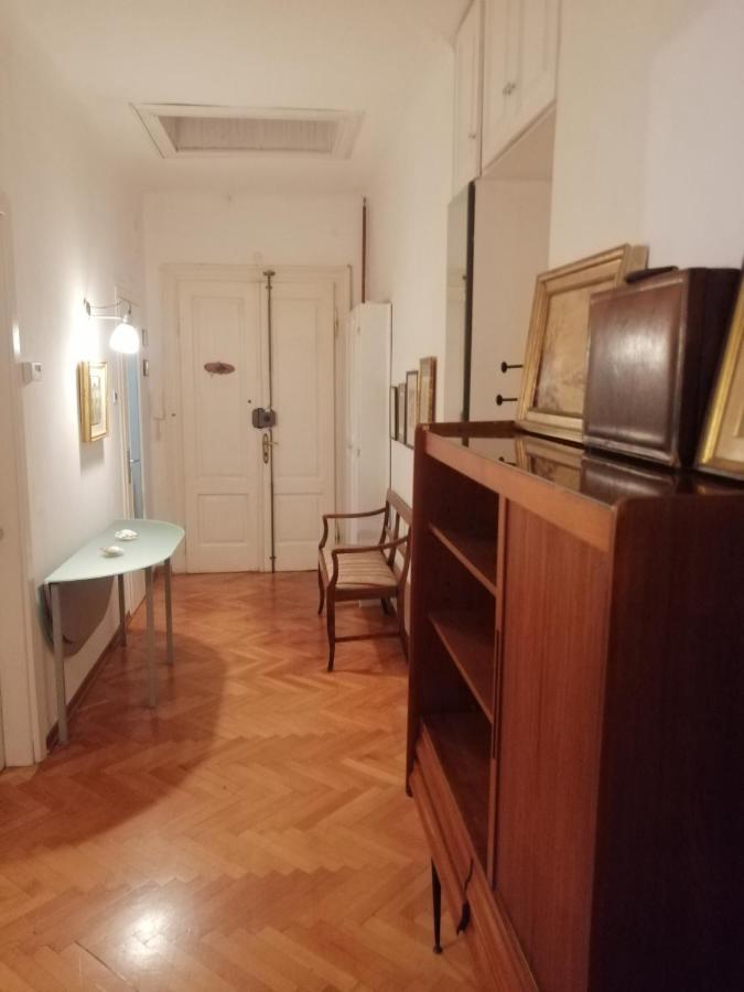 Apartment Kandler - Spacious And Confortable Триест Экстерьер фото
