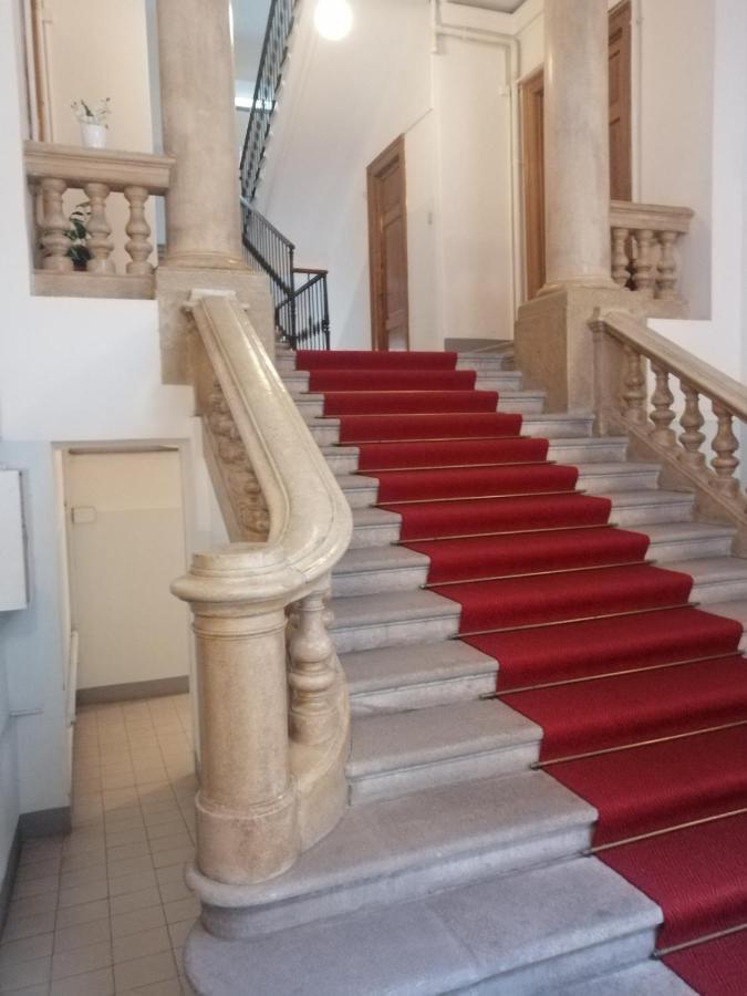 Apartment Kandler - Spacious And Confortable Триест Экстерьер фото