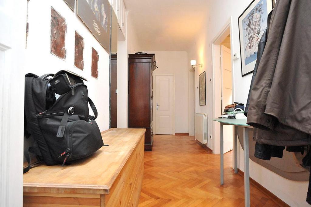Apartment Kandler - Spacious And Confortable Триест Экстерьер фото